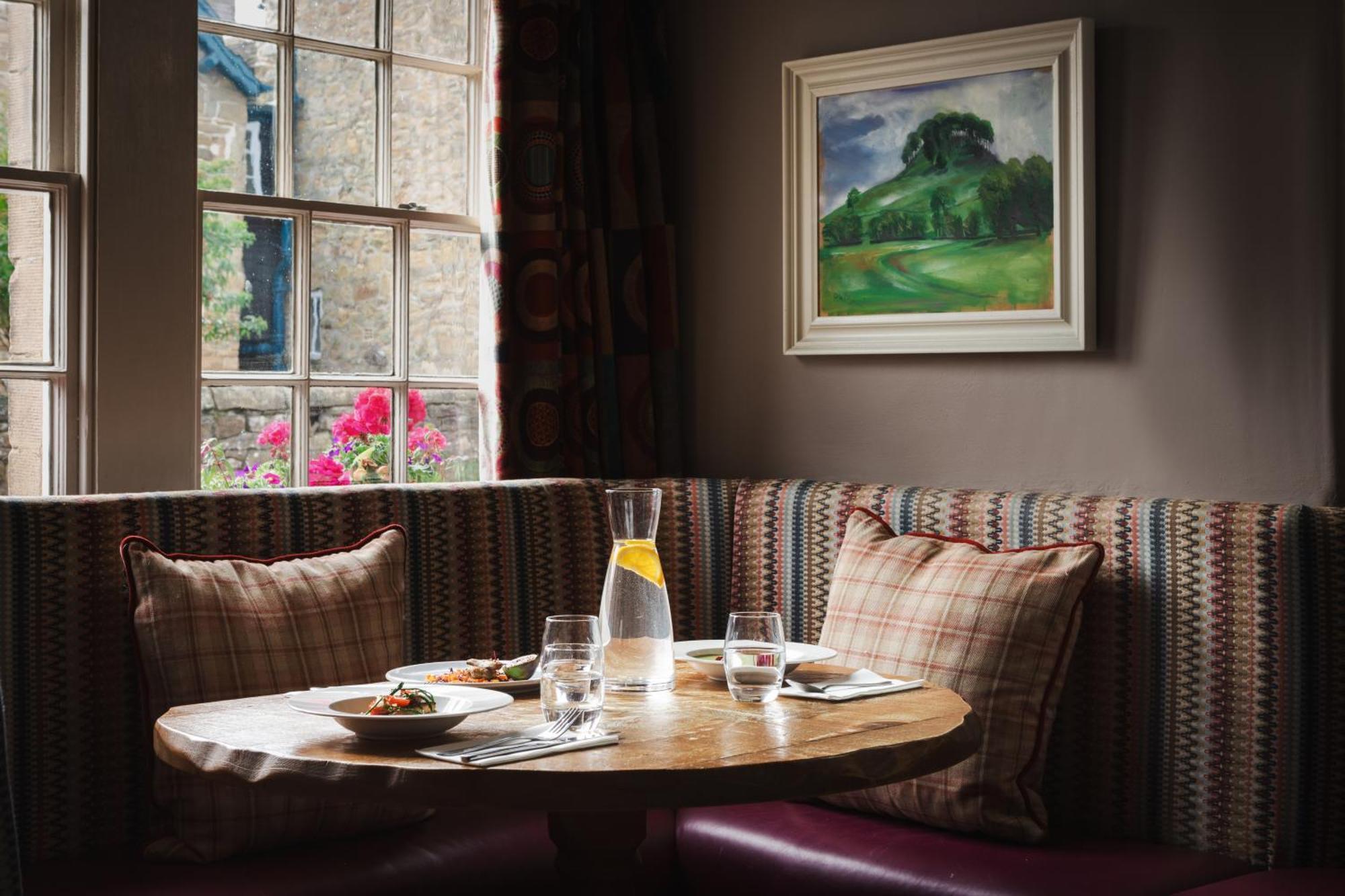 The Pilsley Inn - Chatsworth 배즈로 외부 사진
