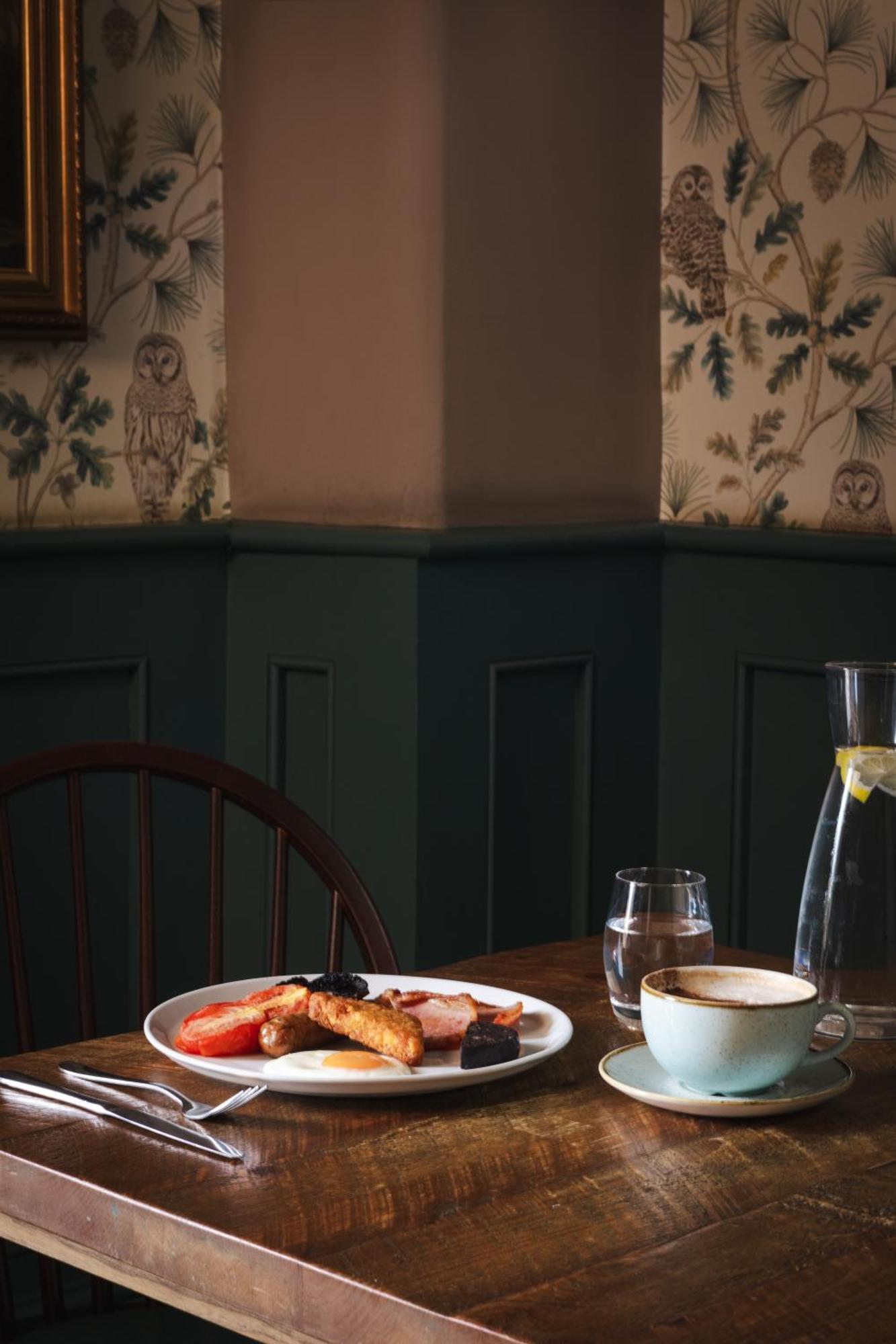 The Pilsley Inn - Chatsworth 배즈로 외부 사진