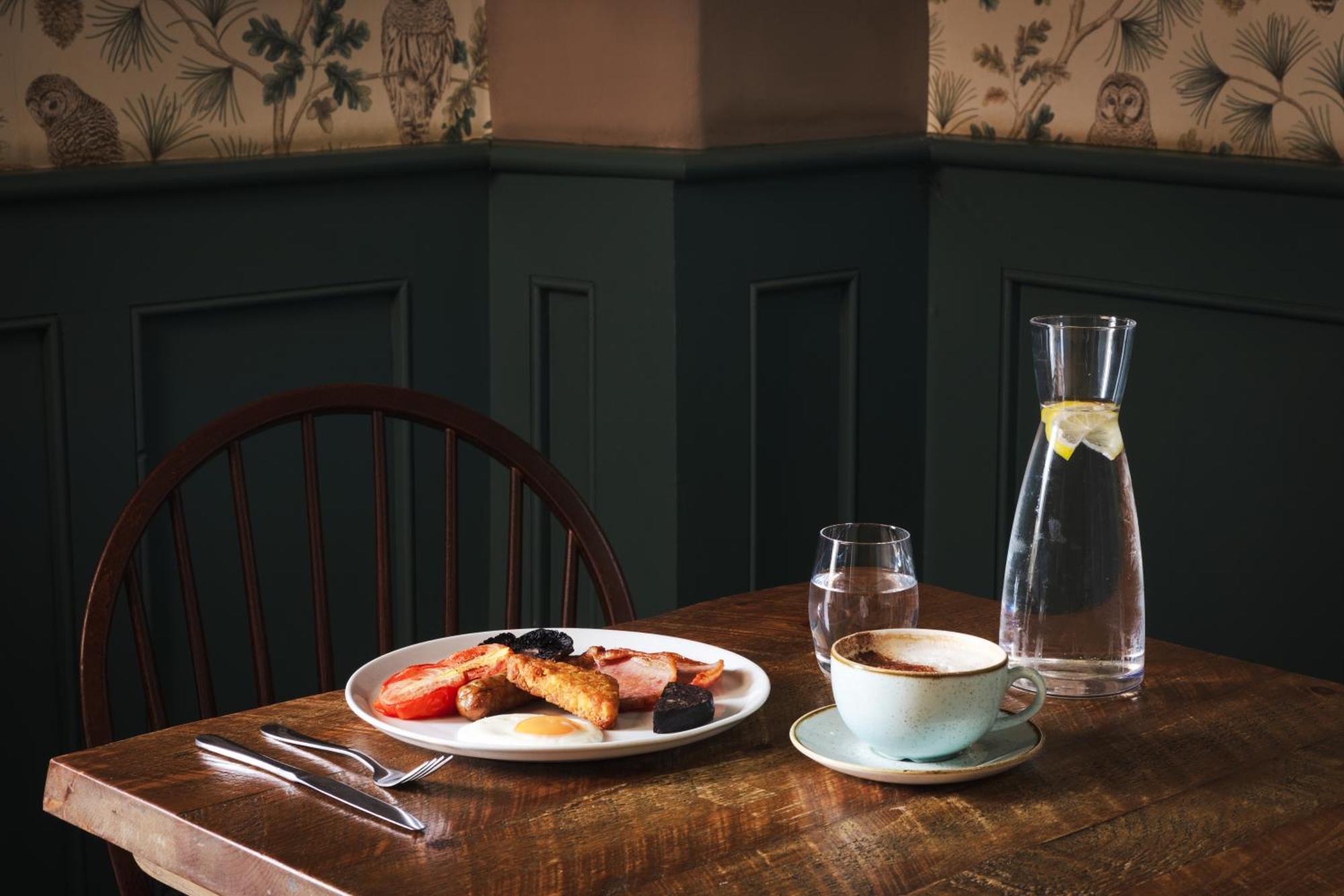 The Pilsley Inn - Chatsworth 배즈로 외부 사진