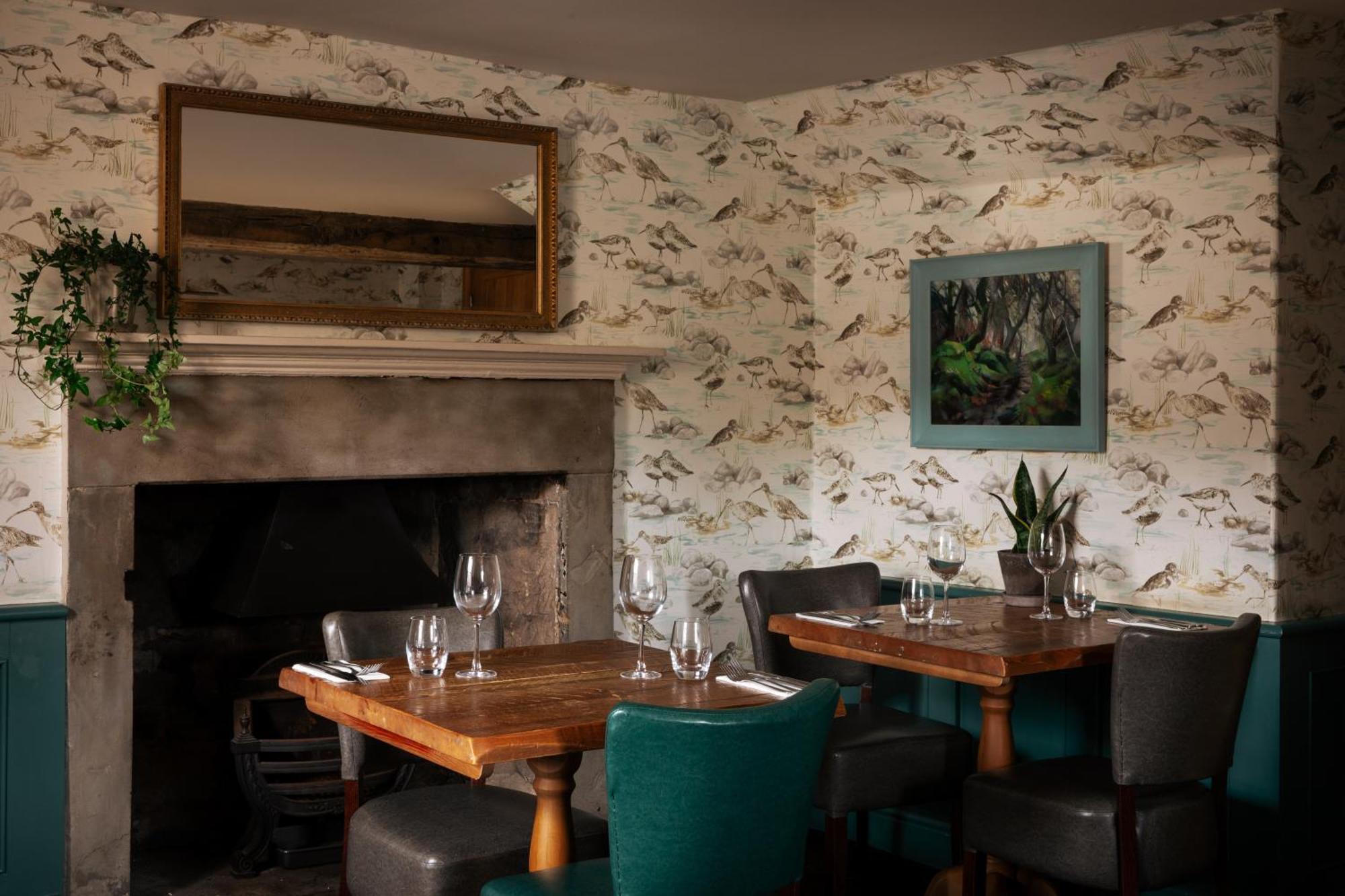 The Pilsley Inn - Chatsworth 배즈로 외부 사진