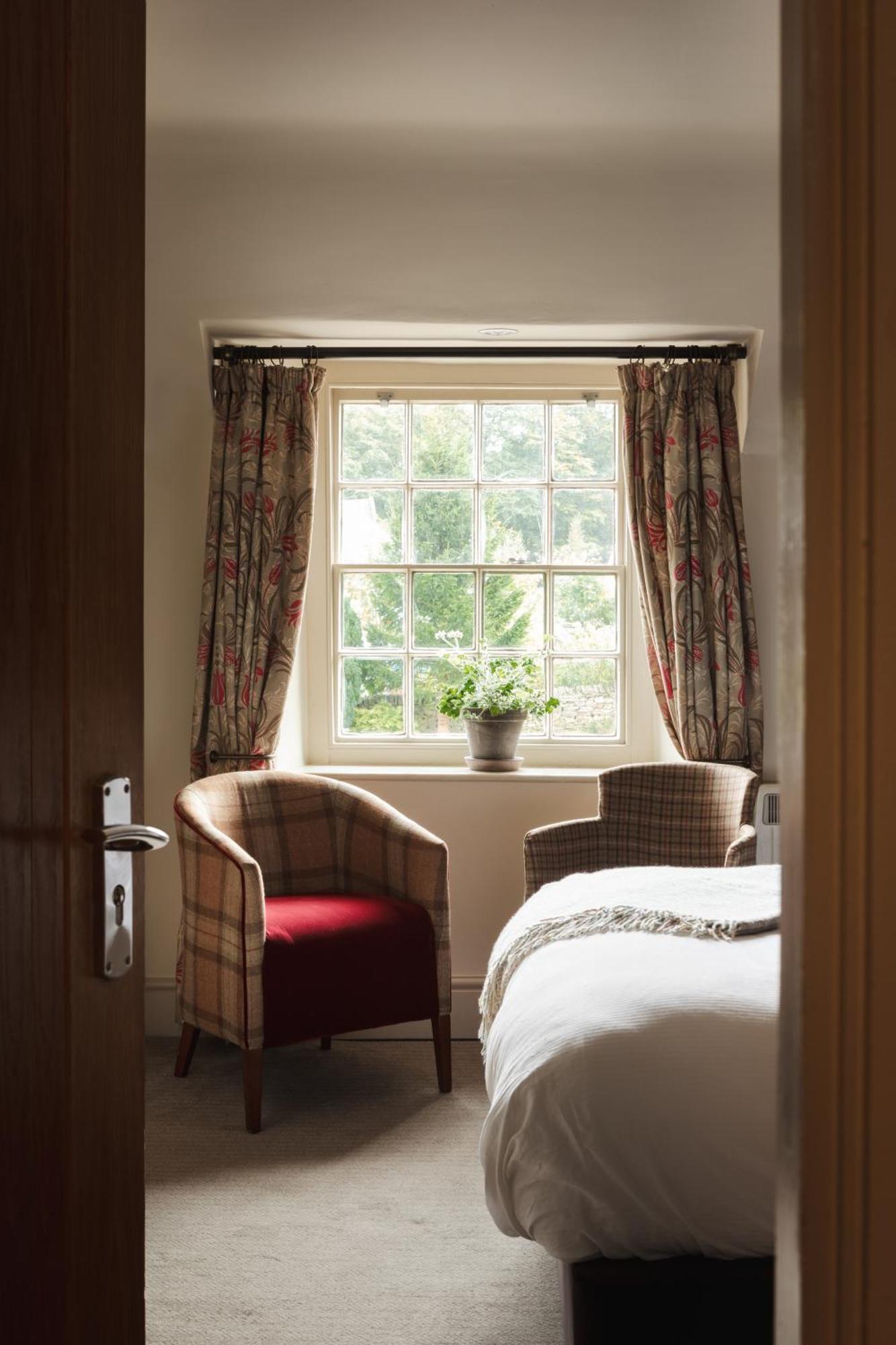 The Pilsley Inn - Chatsworth 배즈로 외부 사진